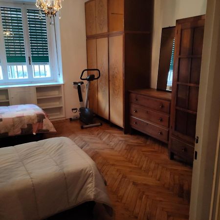 Casa - House Xavier Una Casa Famigliare , Dame Entra Solo Chi A Un Bel Cuore , Non'E Il L'Intero Alloggio Solo Stanze E Bagno Apartment Торино Екстериор снимка